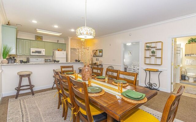 Stunning Renovated Golf Villa Near Beach