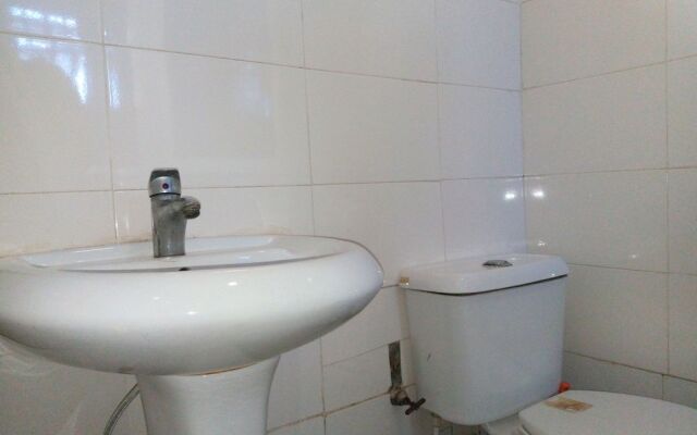 Multifield Hotel & Suites