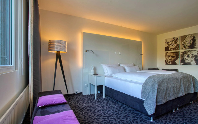 FourSide Plaza Hotel Trier, Trademark Collection by Wyndham