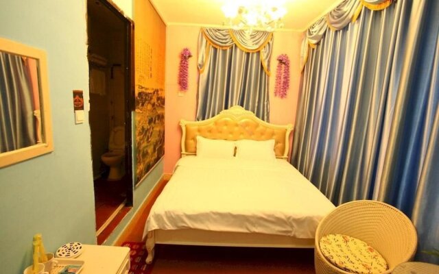 Longtou Hotel