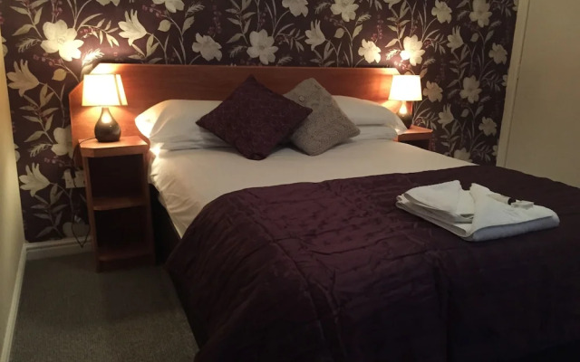Nithsdale Hotel