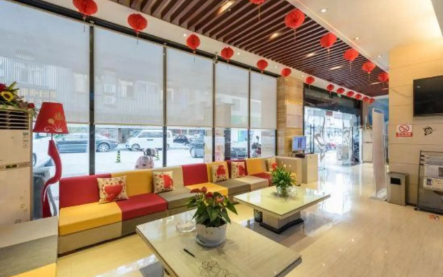 May Flower Fashion Hotel