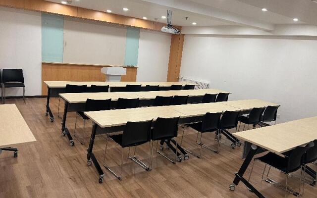 Hanting Hotel Tianjin Tanggu Foreign Commodities Market