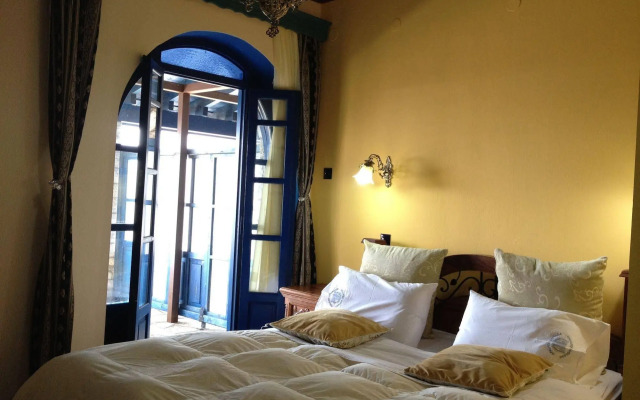 Zarkada Archontiko Hotel
