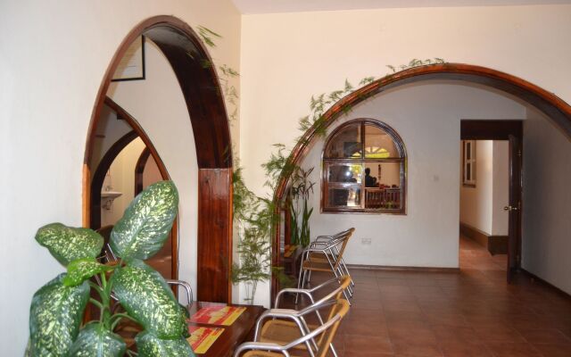 Raja Excelsior Hotel