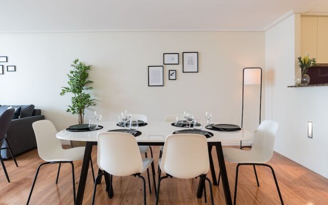 Sydney CBD Self-Contained Studio Apartment (2806PT)
