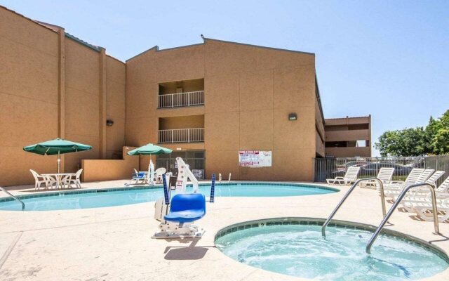 Days Inn Buena Park