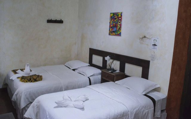 Uxlabil Antigua Hotel y Galería