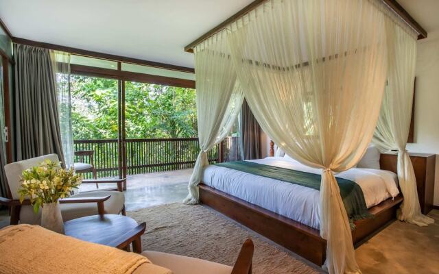 Luxury Jungle Villa, 3 BR, Ubud With Staff