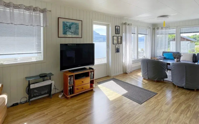 5 Person Holiday Home in Averoy
