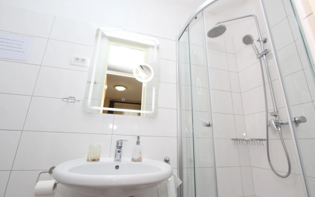 Room Roma