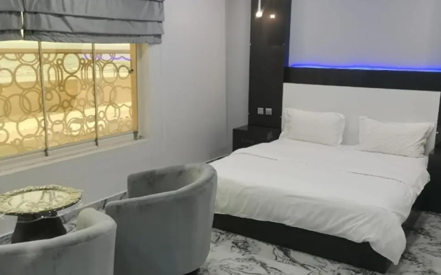 Marina Suhar Hotel