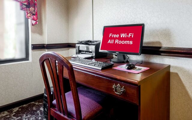 Red Roof Inn Hendersonville