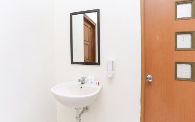 Oyo 1680 Dahlia Guesthouse