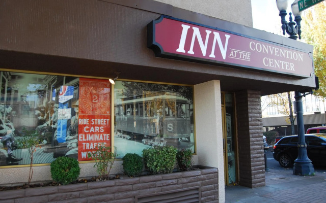 Inn At The Convention Center