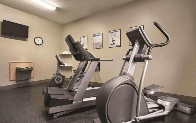 Country Inn & Suites by Radisson, Byram/Jackson South, MS