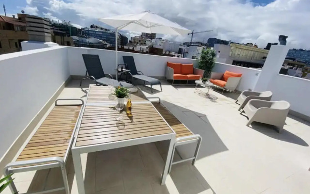 Lightbooking Livian Suites Las Palmas