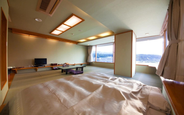 Hinanosato Sanyoukan