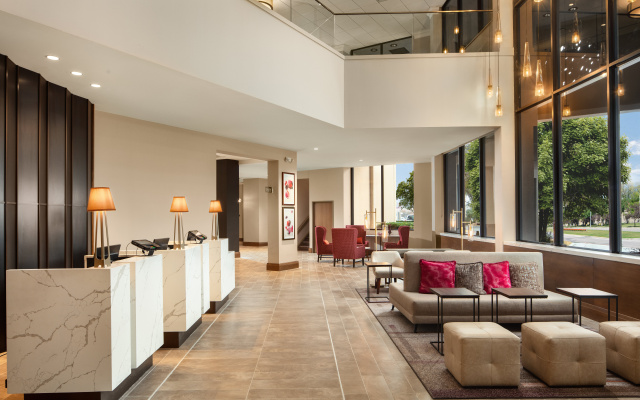 Crowne Plaza Dallas Market Ctr - Love Field by IHG