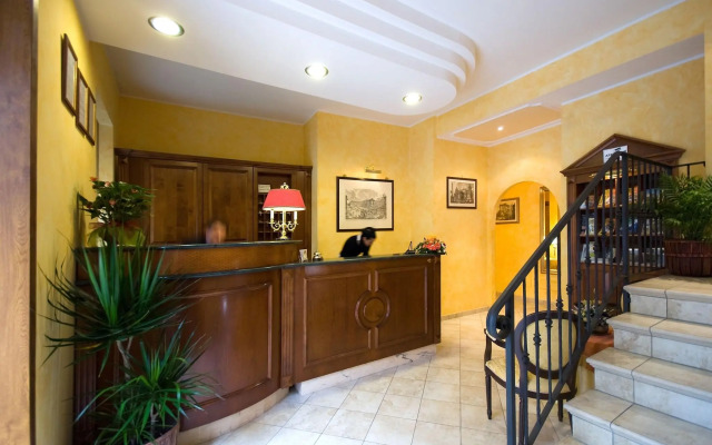 Hotel Tuscolana