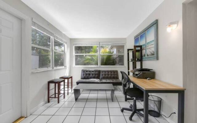 5140 Duplex in Oakland Park
