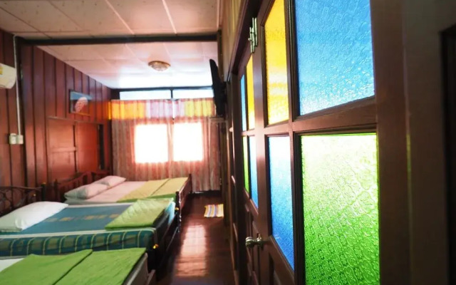 Baan Prakaikeaw