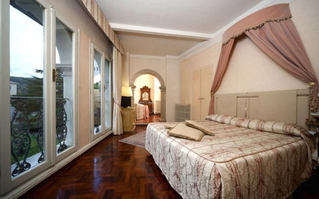 Palazzo Dragoni Residenza d'Epoca