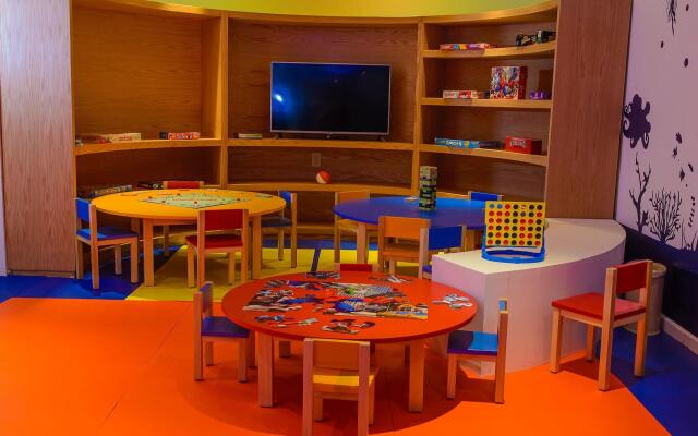 Altitude at Krystal Grand Cancun - All inclusive