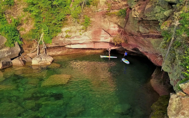 Pictured Rocks Inn & Suites