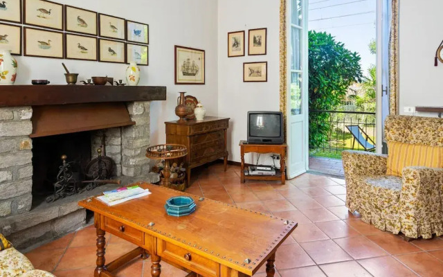Quaint Holiday Home in Meina with Garden