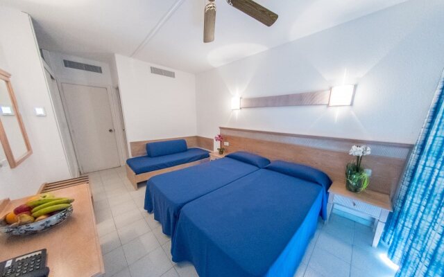 Hotel Club Cala Romani