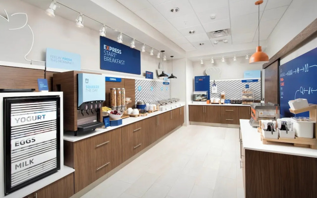 Holiday Inn Express Holly Springs Raleigh Area by IHG