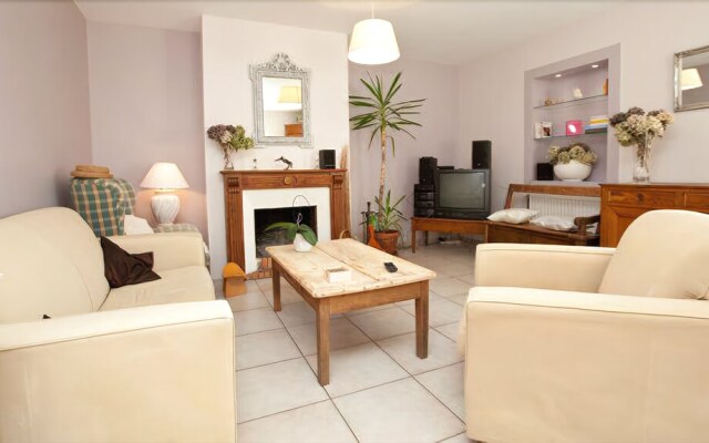 La Haute Ville au Roux