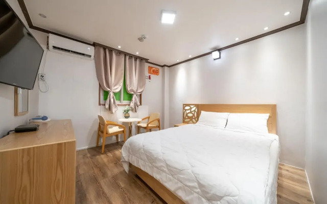 Incheon (Seokmodo) Hotel
