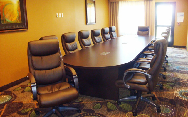 Holiday Inn Express & Suites Pocatello by IHG