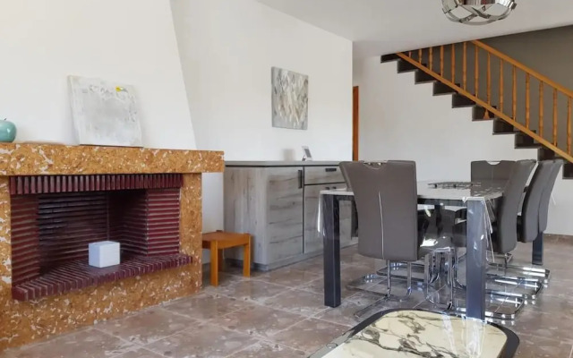 Casa Fragata con Jardin y Vista Mar - 102D