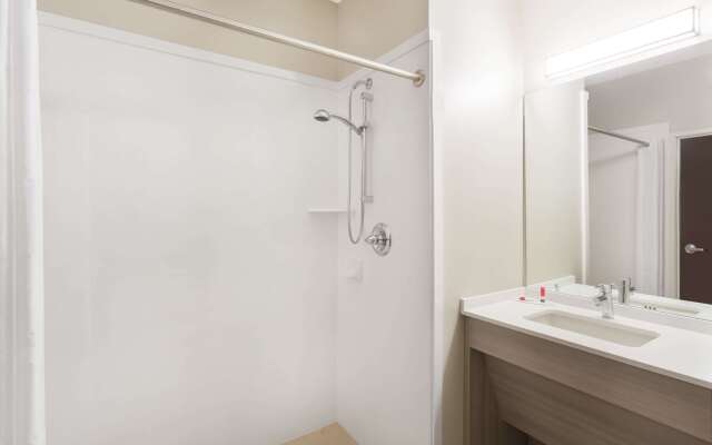 Microtel Inn & Suites by Wyndham Springville/Provo