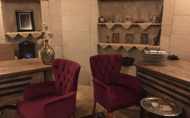 Mosaic Cave Hotel