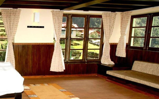 Mountain Lodges of Nepal - Monjo