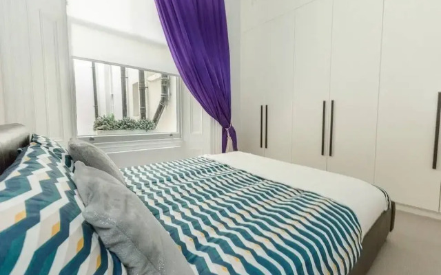 Modern 1BR Period Property in Kensington