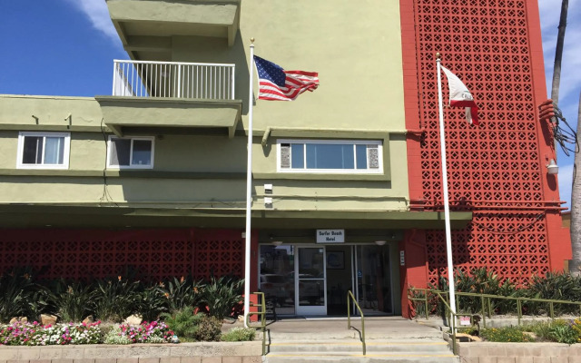 Surfer Beach Hotel