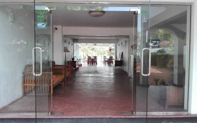 Aqua Reach Hotel