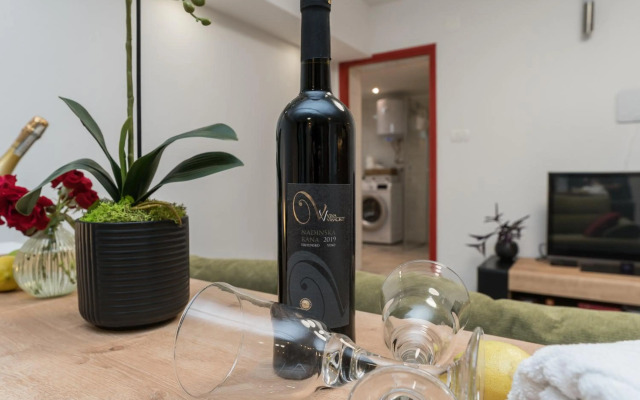 Studio Apartman Mirakul