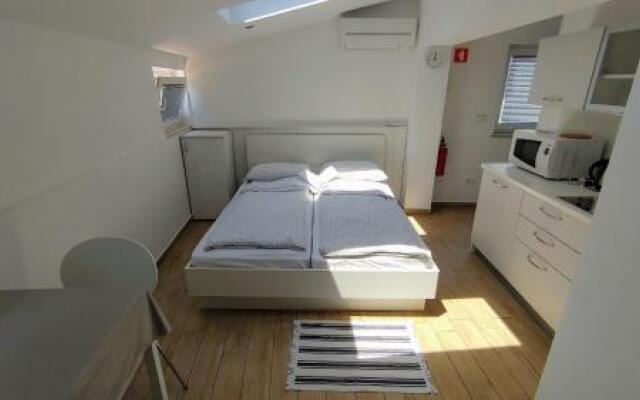 B&B Vongola Izola