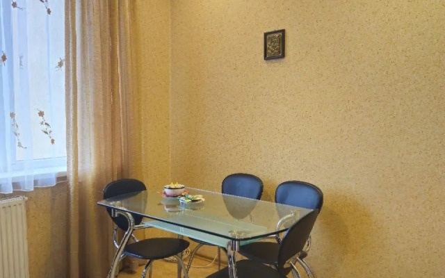 Apartments on Victor Gakun