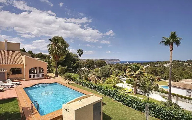 Villa Alegre