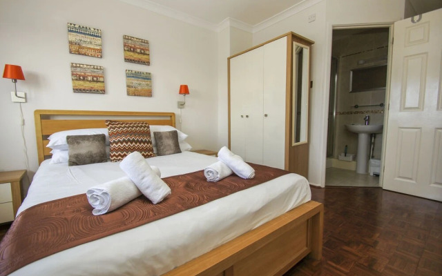 Britannia Harbour View Parking by Brighton Holiday Lets