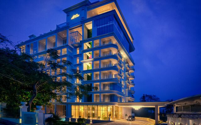 Art Deco Luxury Hotel & Residence