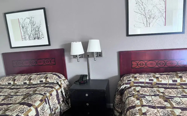 expressway inn