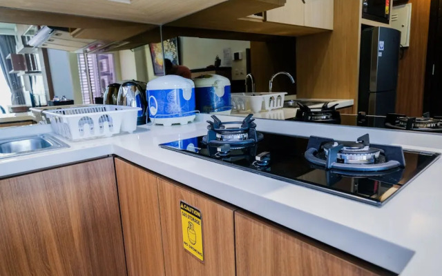 Strategic Location 2Br Gallery West Apartment